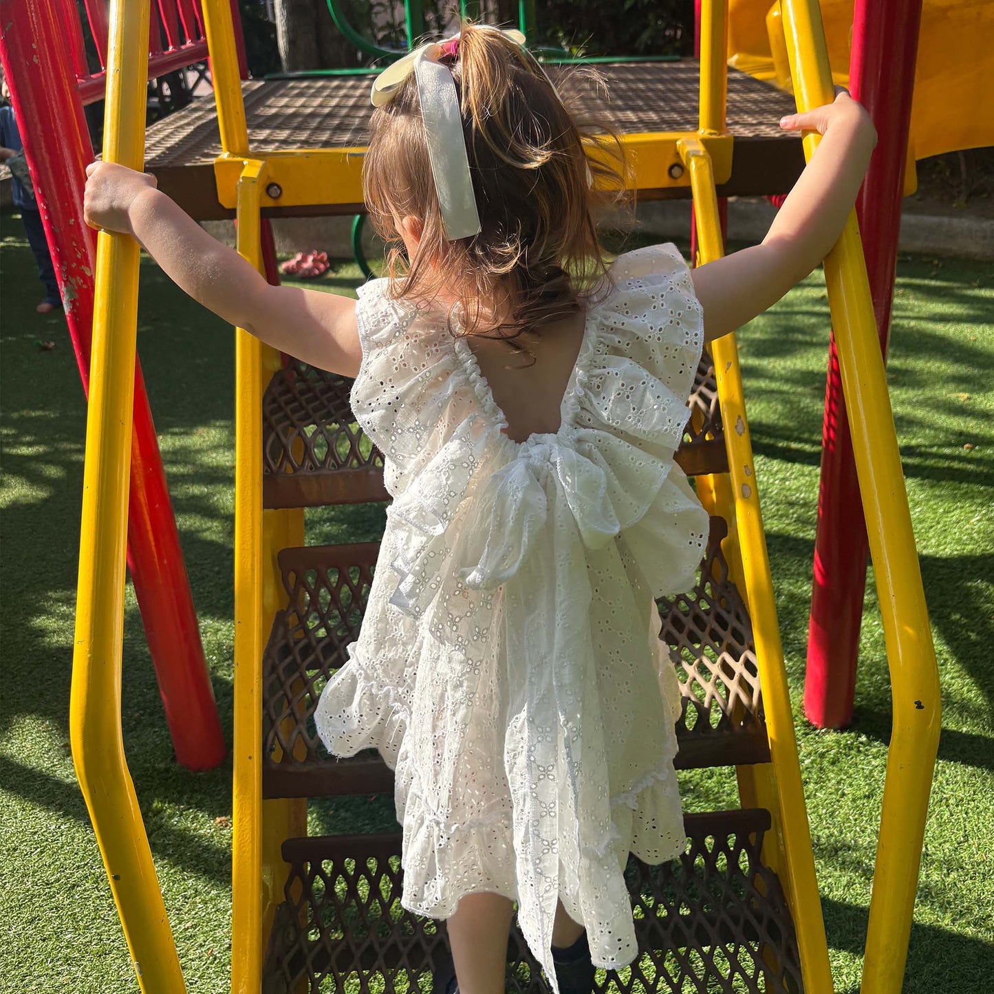 Vestido astromelia niña broderie